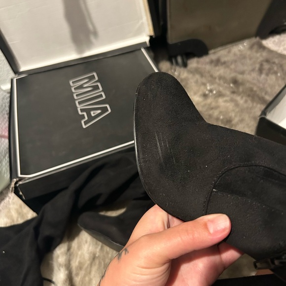 Lulus over the knee boots 8.5 - Picture 2 of 3